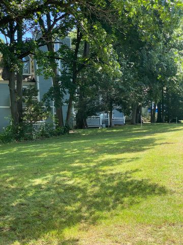 523 Old Pond Lane 523, Norwich, CT 06360