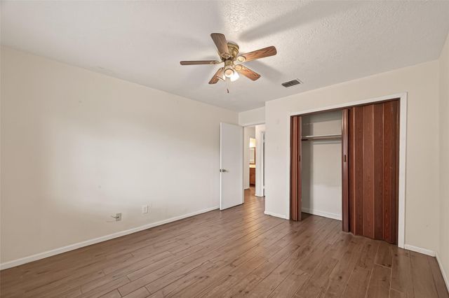 5201 Cunningham Drive, Pearland, TX 77581