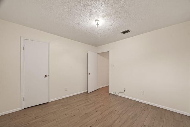 5201 Cunningham Drive, Pearland, TX 77581