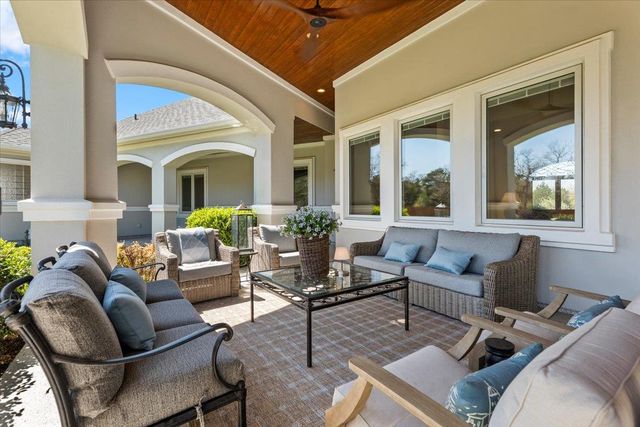 353 Stephen F Austin BLVD, Bastrop, TX 78602