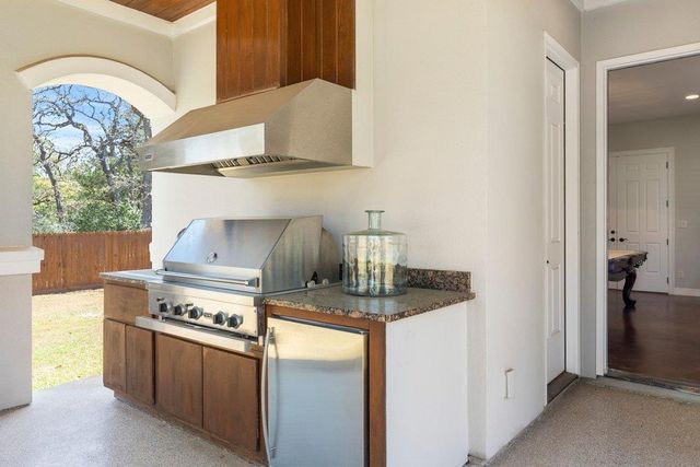 353 Stephen F Austin BLVD, Bastrop, TX 78602