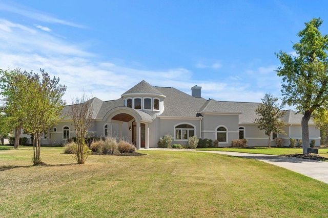 353 Stephen F Austin BLVD, Bastrop, TX 78602