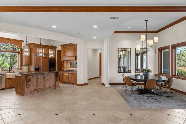 353 Stephen F Austin BLVD, Bastrop, TX 78602