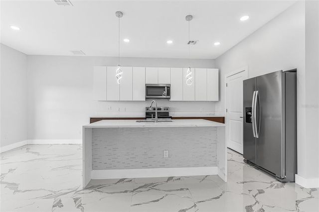 454 MERCEDES COURT, Lehigh Acres, FL 33972