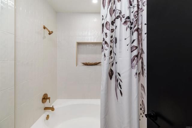 2349 Altisma Way B, Carlsbad, CA 92009