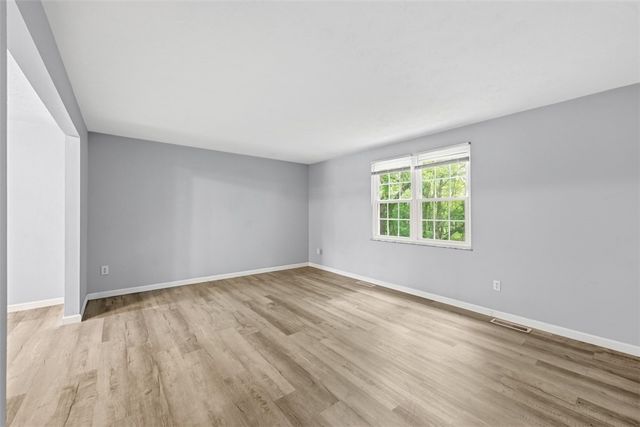 322 Bellford Ct, Cranberry Twp, PA 16066