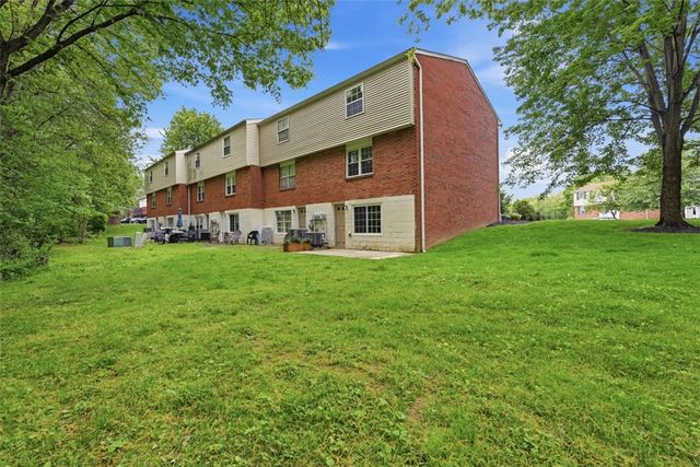 322 Bellford Ct, Cranberry Twp, PA 16066