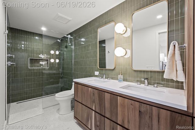 4340 Charing Cross Road, Bloomfield Hills, MI 48304