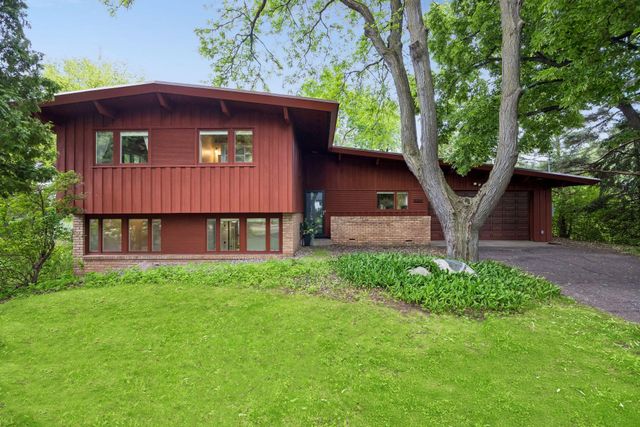 2211 S Hill Lane, Saint Louis Park, MN 55416