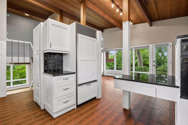 2211 S Hill Lane, Saint Louis Park, MN 55416