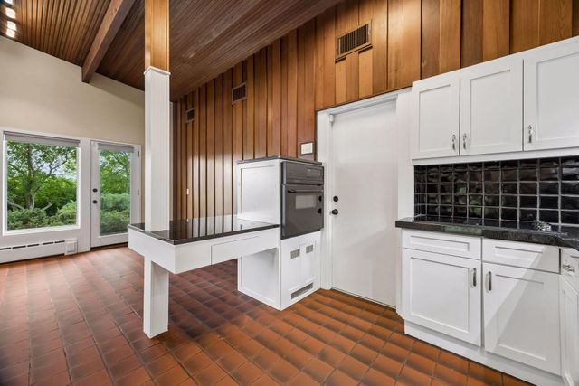 2211 S Hill Lane, Saint Louis Park, MN 55416