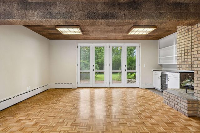 2211 S Hill Lane, Saint Louis Park, MN 55416