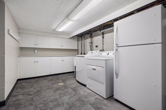 2211 S Hill Lane, Saint Louis Park, MN 55416