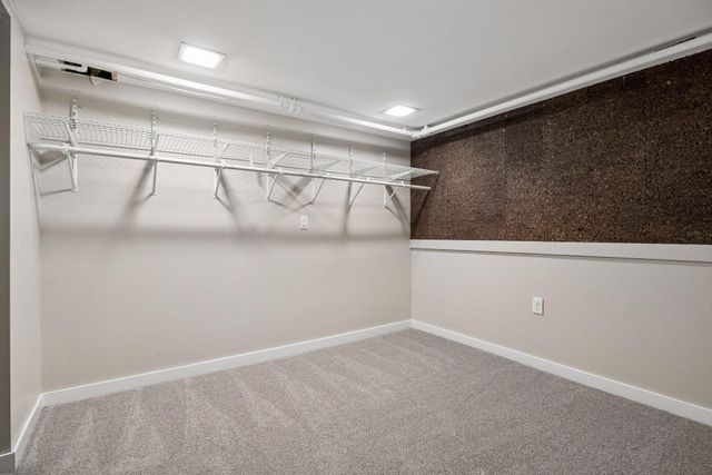2211 S Hill Lane, Saint Louis Park, MN 55416
