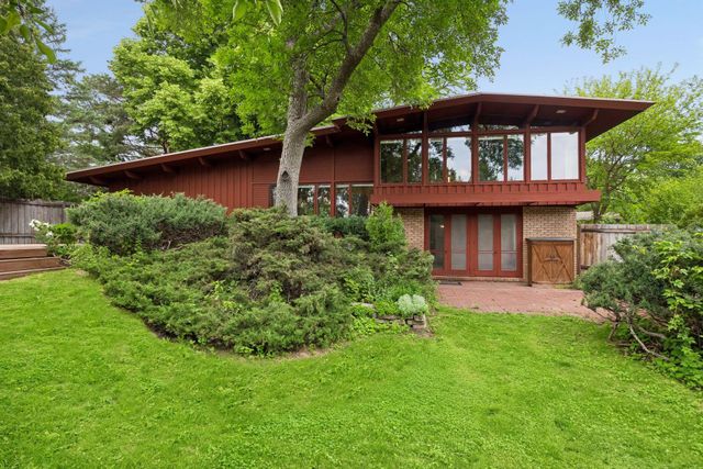 2211 S Hill Lane, Saint Louis Park, MN 55416
