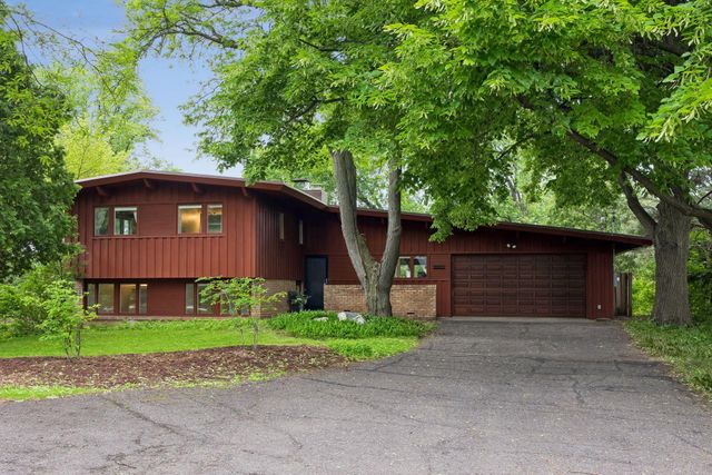 2211 S Hill Lane, Saint Louis Park, MN 55416
