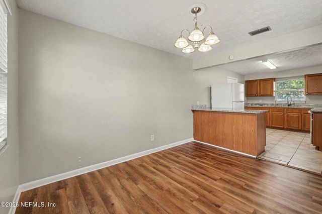553 CLERMONT Avenue S, Orange Park, FL 32073