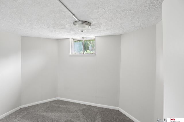 3440 Curtis Avenue, Omaha, NE 68111