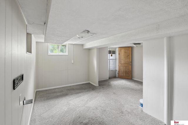3440 Curtis Avenue, Omaha, NE 68111