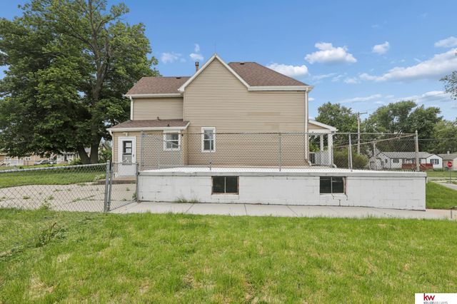 3440 Curtis Avenue, Omaha, NE 68111