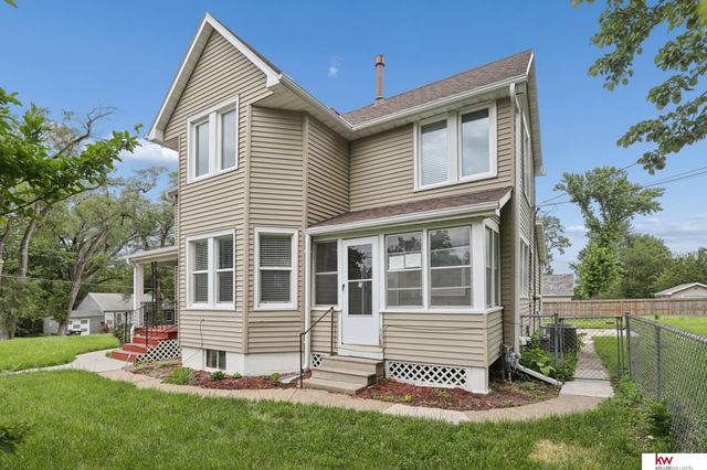 3440 Curtis Avenue, Omaha, NE 68111
