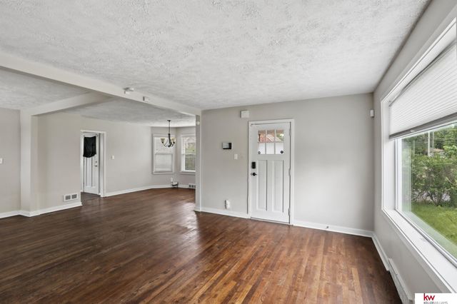 3440 Curtis Avenue, Omaha, NE 68111