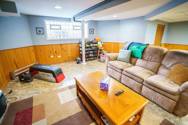 3534 N Nora Avenue, Chicago, IL 60634