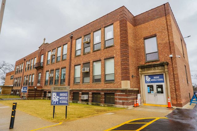 3534 N Nora Avenue, Chicago, IL 60634