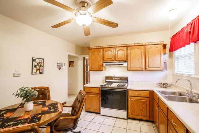 3534 N Nora Avenue, Chicago, IL 60634