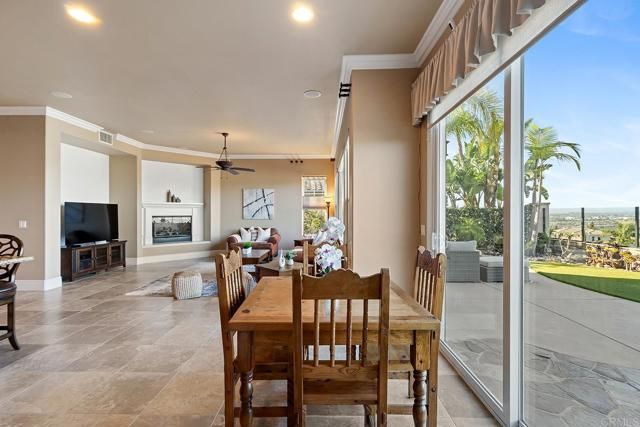 3222 Sitio Oceano, Carlsbad, CA 92009