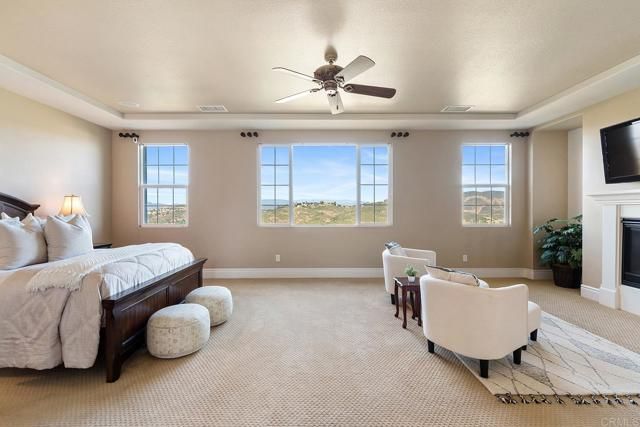 3222 Sitio Oceano, Carlsbad, CA 92009