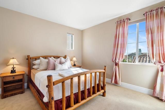 3222 Sitio Oceano, Carlsbad, CA 92009