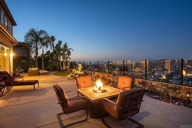 3222 Sitio Oceano, Carlsbad, CA 92009