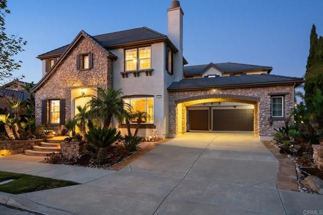 3222 Sitio Oceano, Carlsbad, CA 92009