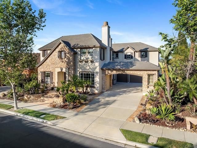 3222 Sitio Oceano, Carlsbad, CA 92009