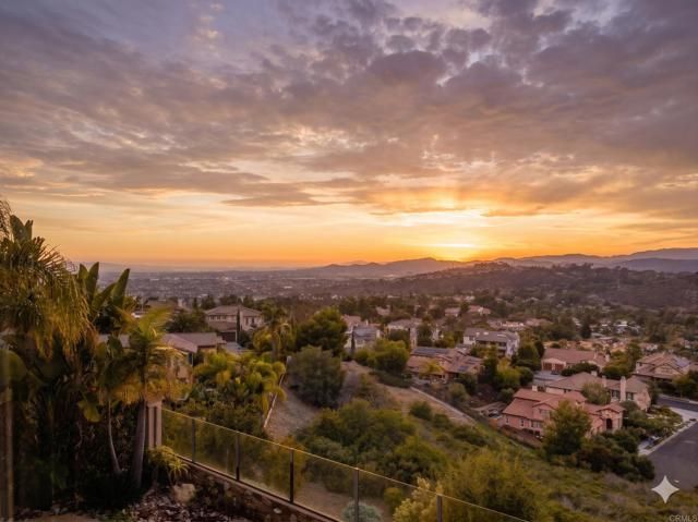 3222 Sitio Oceano, Carlsbad, CA 92009