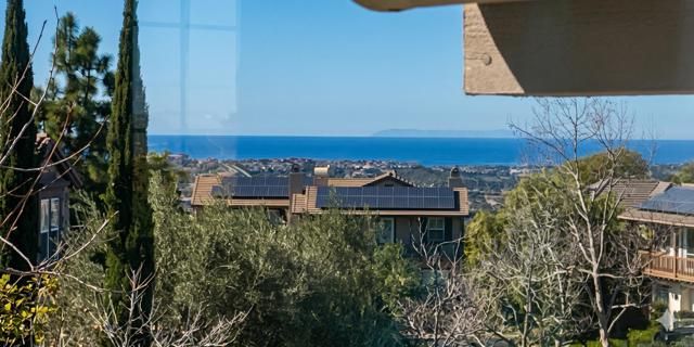 3222 Sitio Oceano, Carlsbad, CA 92009