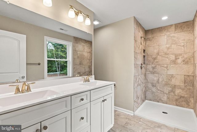 152 PERSIMMON RD, Front Royal, VA 22630