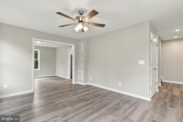 152 PERSIMMON RD, Front Royal, VA 22630