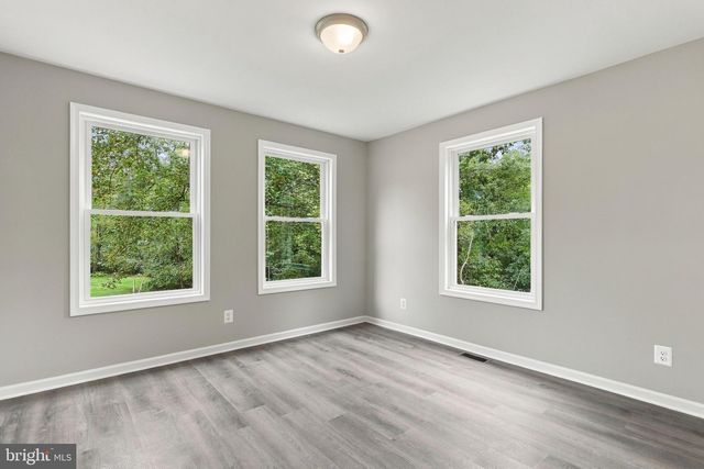 152 PERSIMMON RD, Front Royal, VA 22630