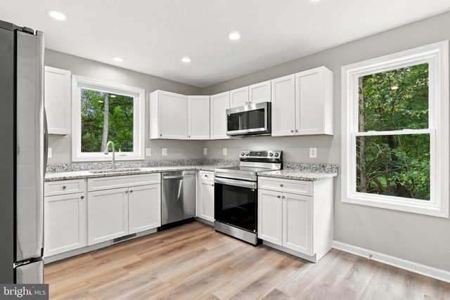 152 PERSIMMON RD, Front Royal, VA 22630