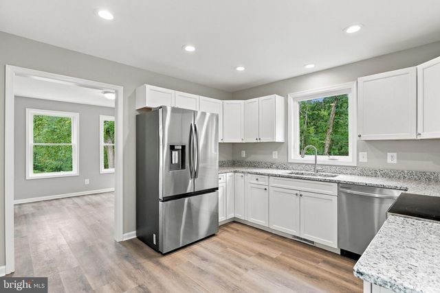 152 PERSIMMON RD, Front Royal, VA 22630