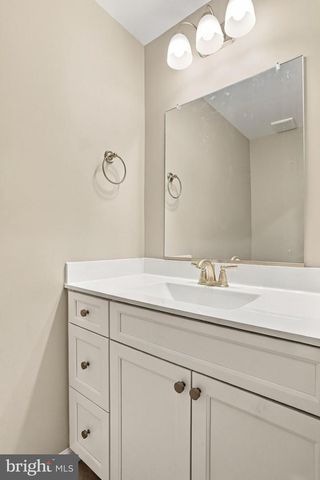 152 PERSIMMON RD, Front Royal, VA 22630