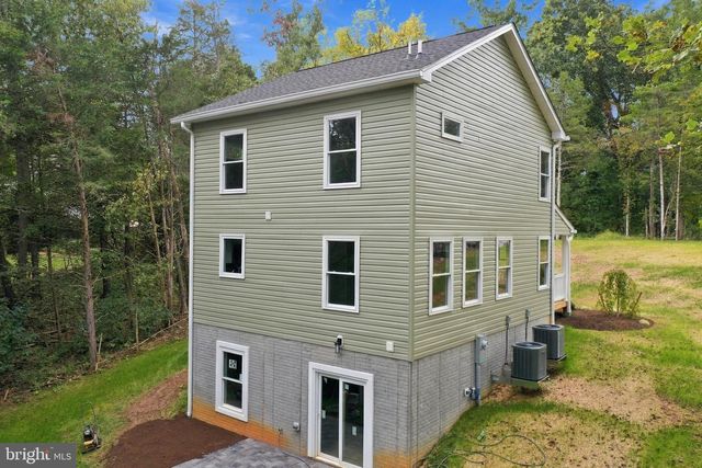 152 PERSIMMON RD, Front Royal, VA 22630