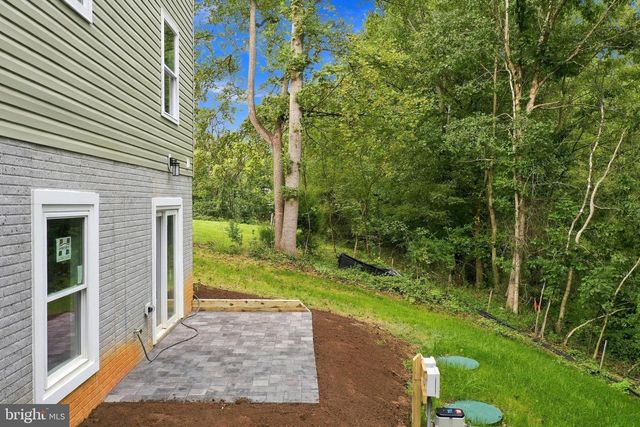 152 PERSIMMON RD, Front Royal, VA 22630