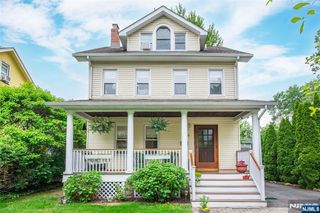 6 Garfield Place, Montclair, NJ 07043