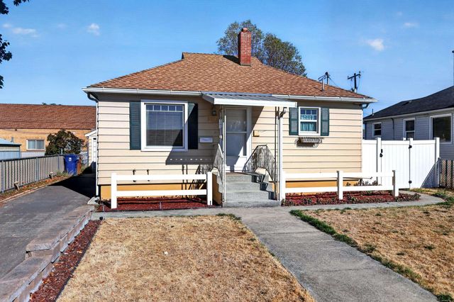 2911 E Hoffman Ave, Spokane, WA 99207 property photo