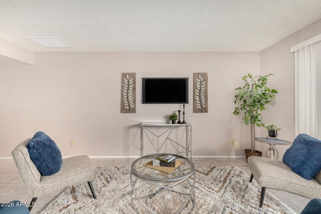 26629 S NEW TOWN Drive, Sun Lakes, AZ 85248