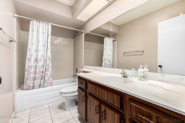 26629 S NEW TOWN Drive, Sun Lakes, AZ 85248