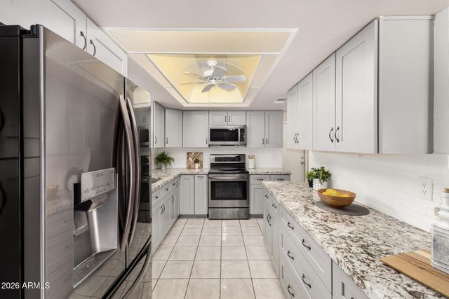 26629 S NEW TOWN Drive, Sun Lakes, AZ 85248